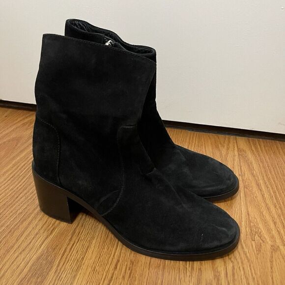 Aquatalia Black suede leather chunk heel ankle boots size US 9.5 - Picture 4 of 9